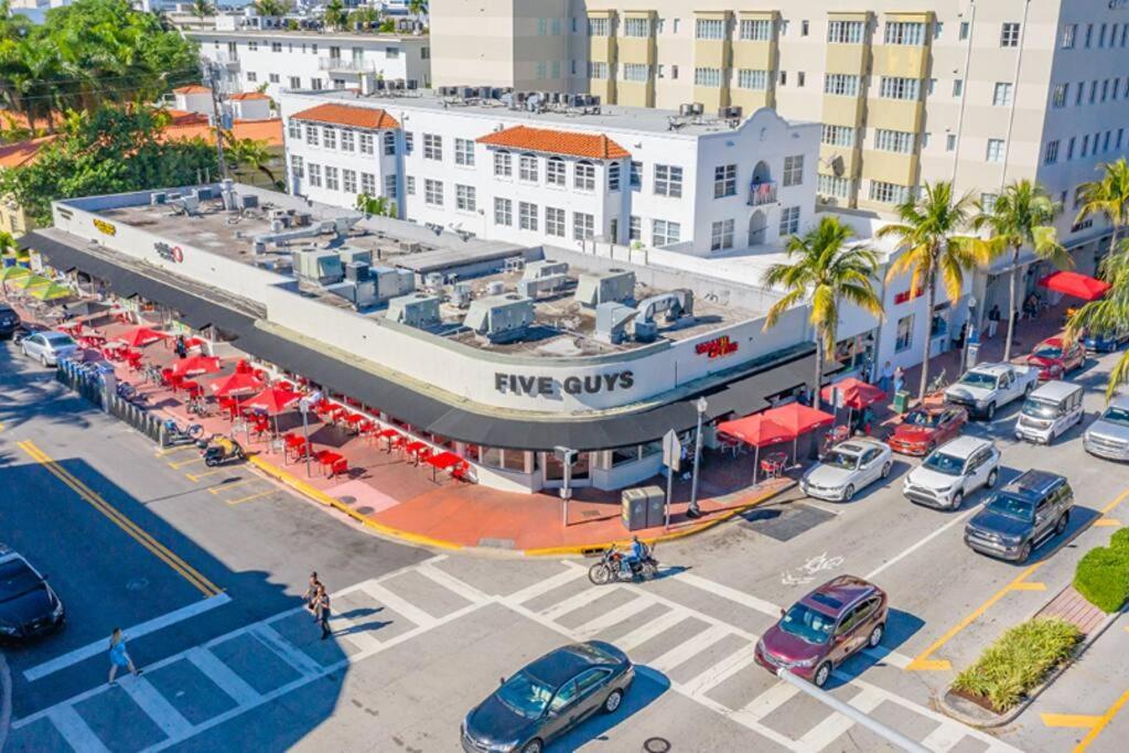 1 Bedroom 5 Minutes Walk To On Washington Ave * Miami Beach
