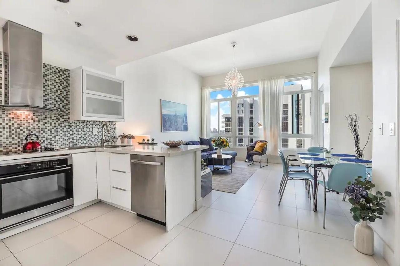 Castle Ph11 Penthouse With Balcony, Free Parking, Pool, Tennis, Access Holiday home
