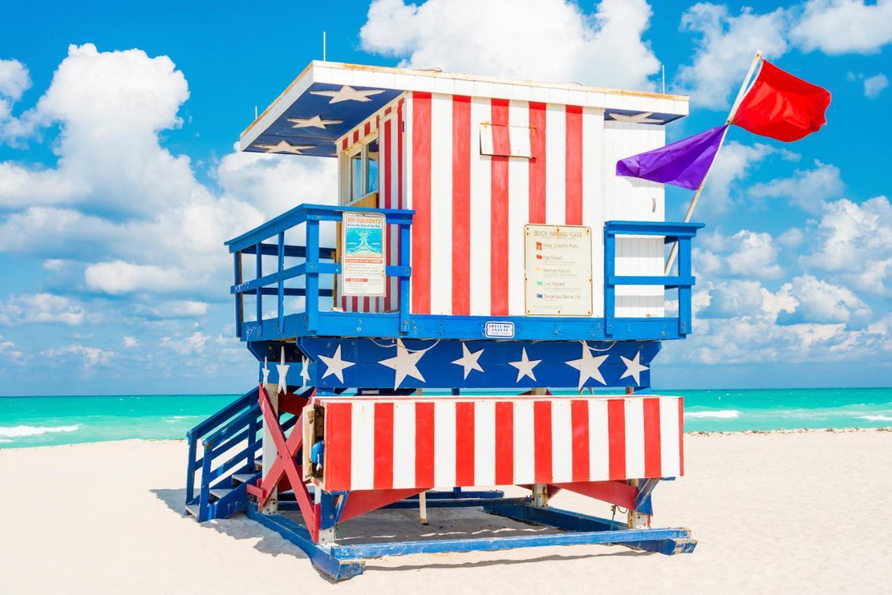Sunnys Days 5th St * Miami Beach