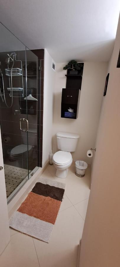 The Roney Palace #1006 - Minimum Period Of 30 Days Apartment Miami Beach