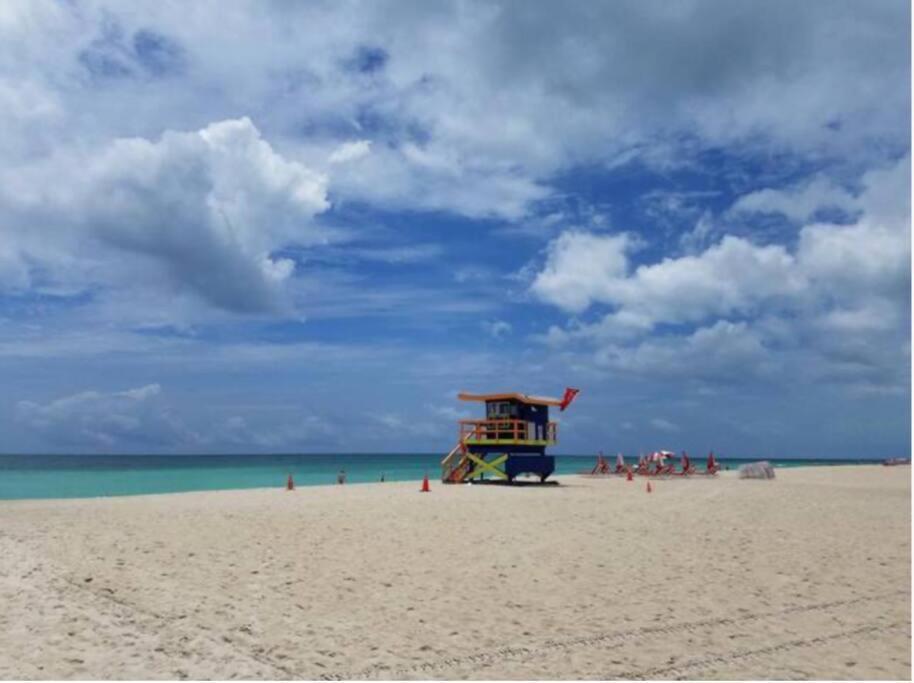 South Escape * Miami Beach