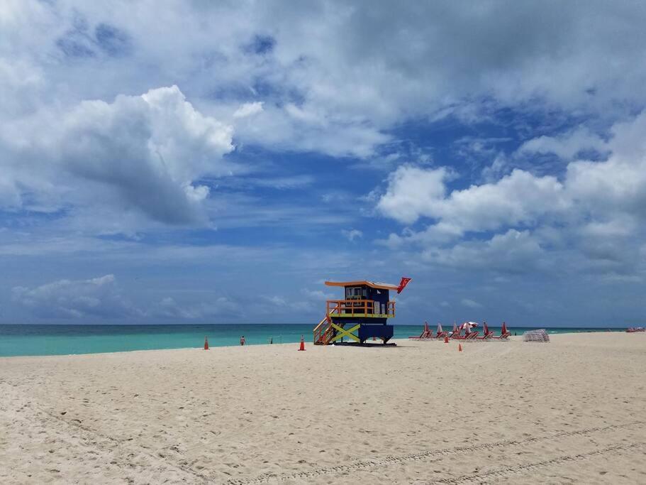 Apartment Miami Getaway 100 Yards From Miami Beach