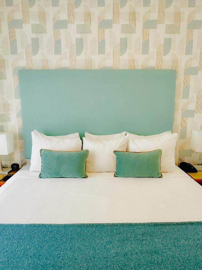 Avalon Hotel 4*