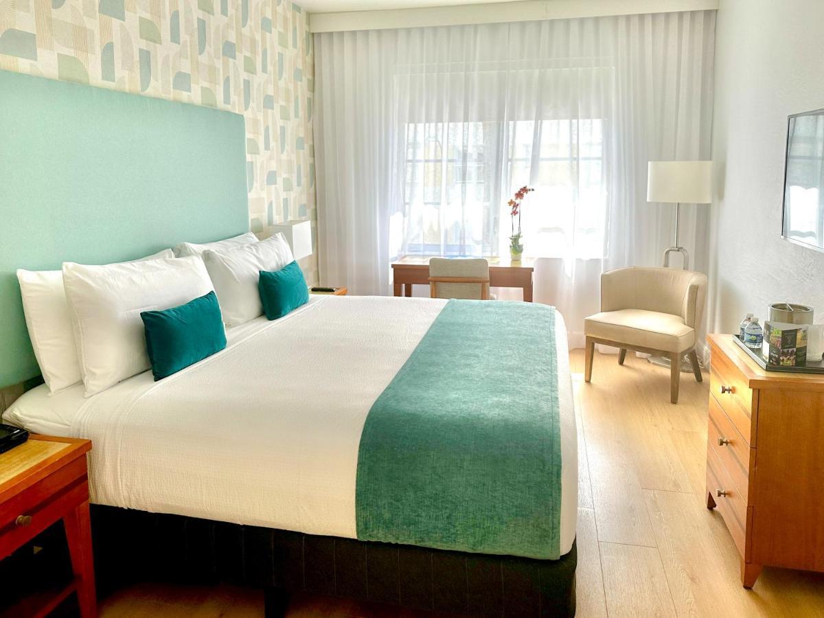 Hotel Avalon