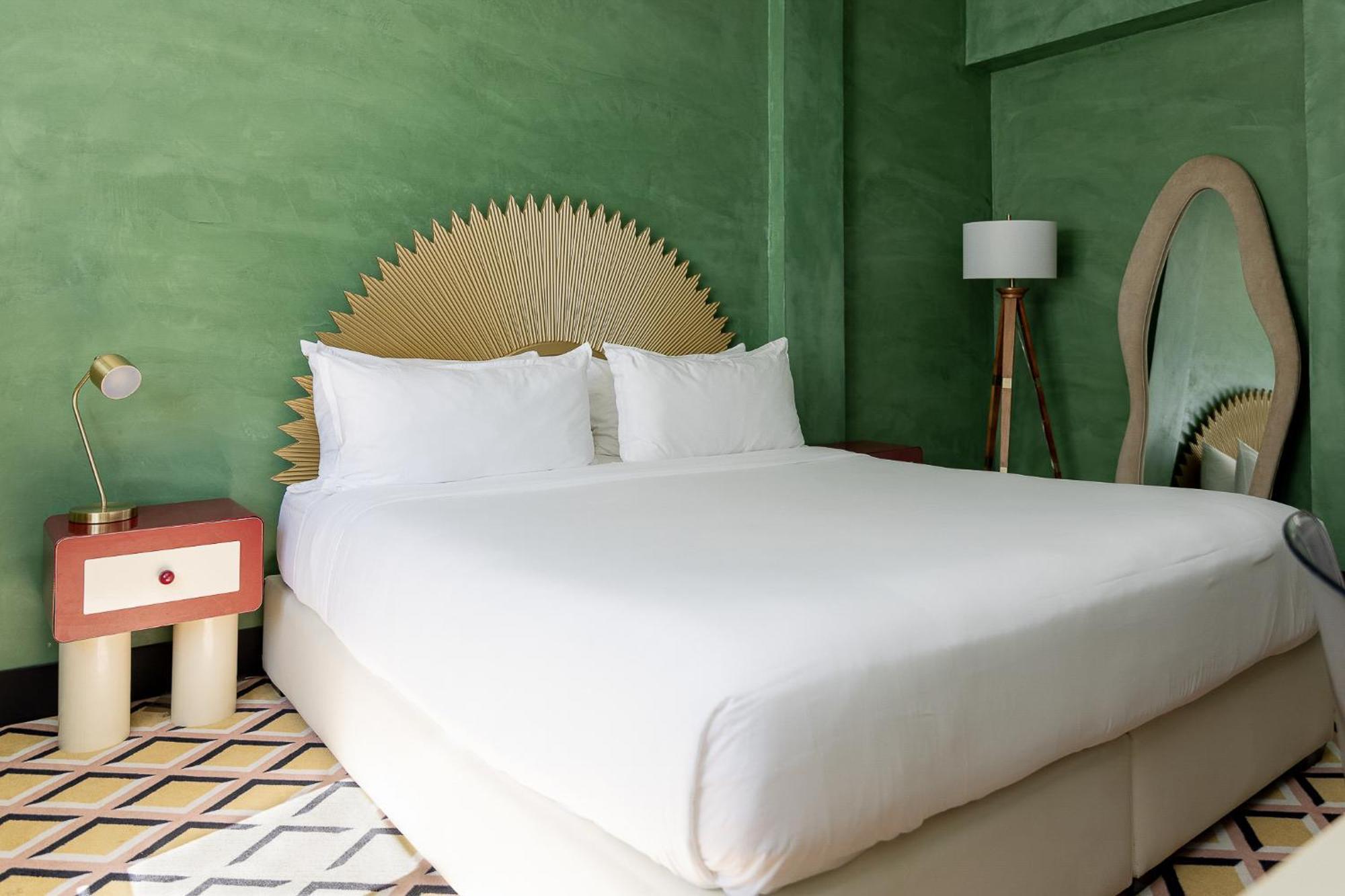 Crest Hotel