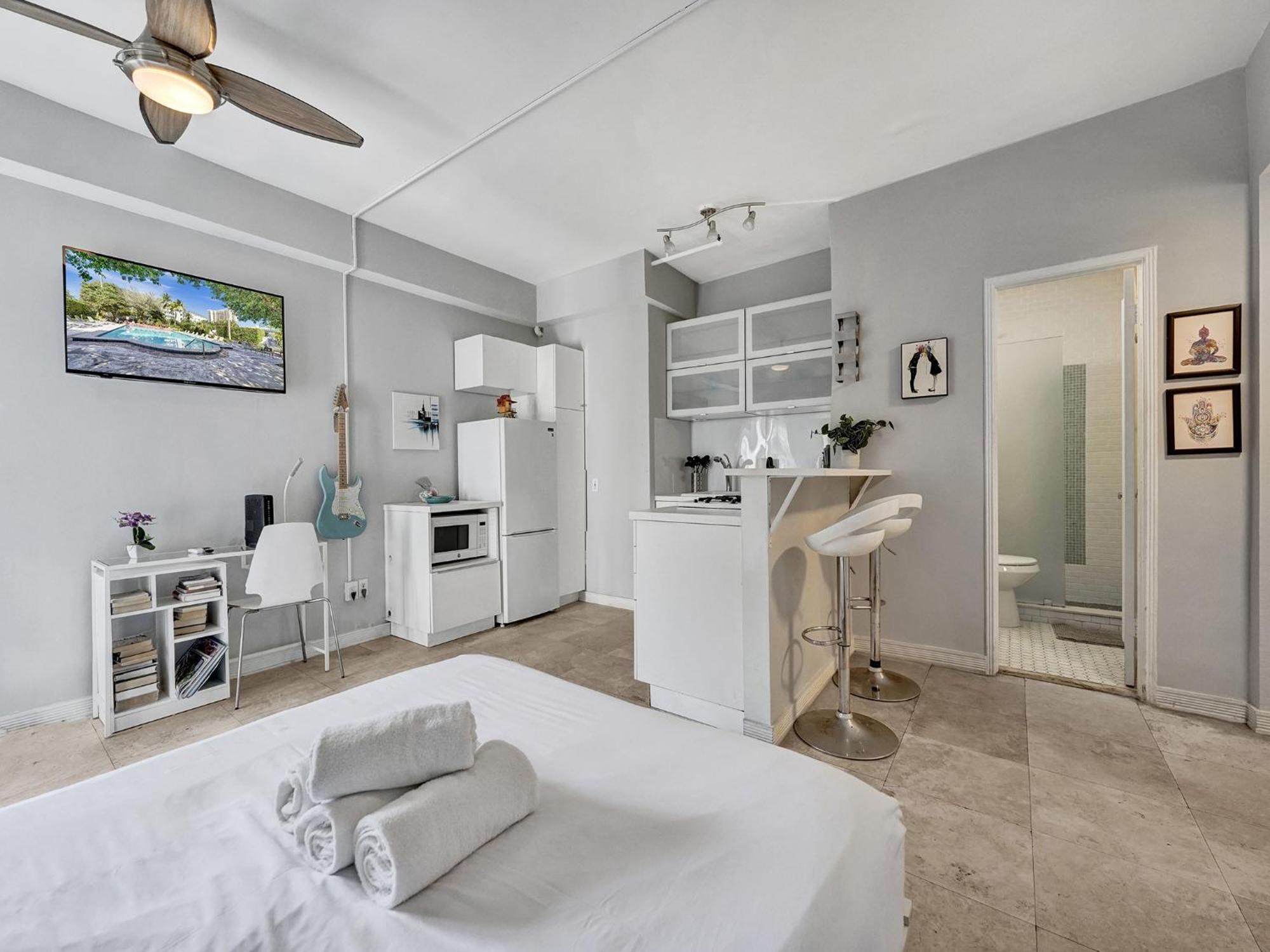 Mantell Plaza Miami Beach