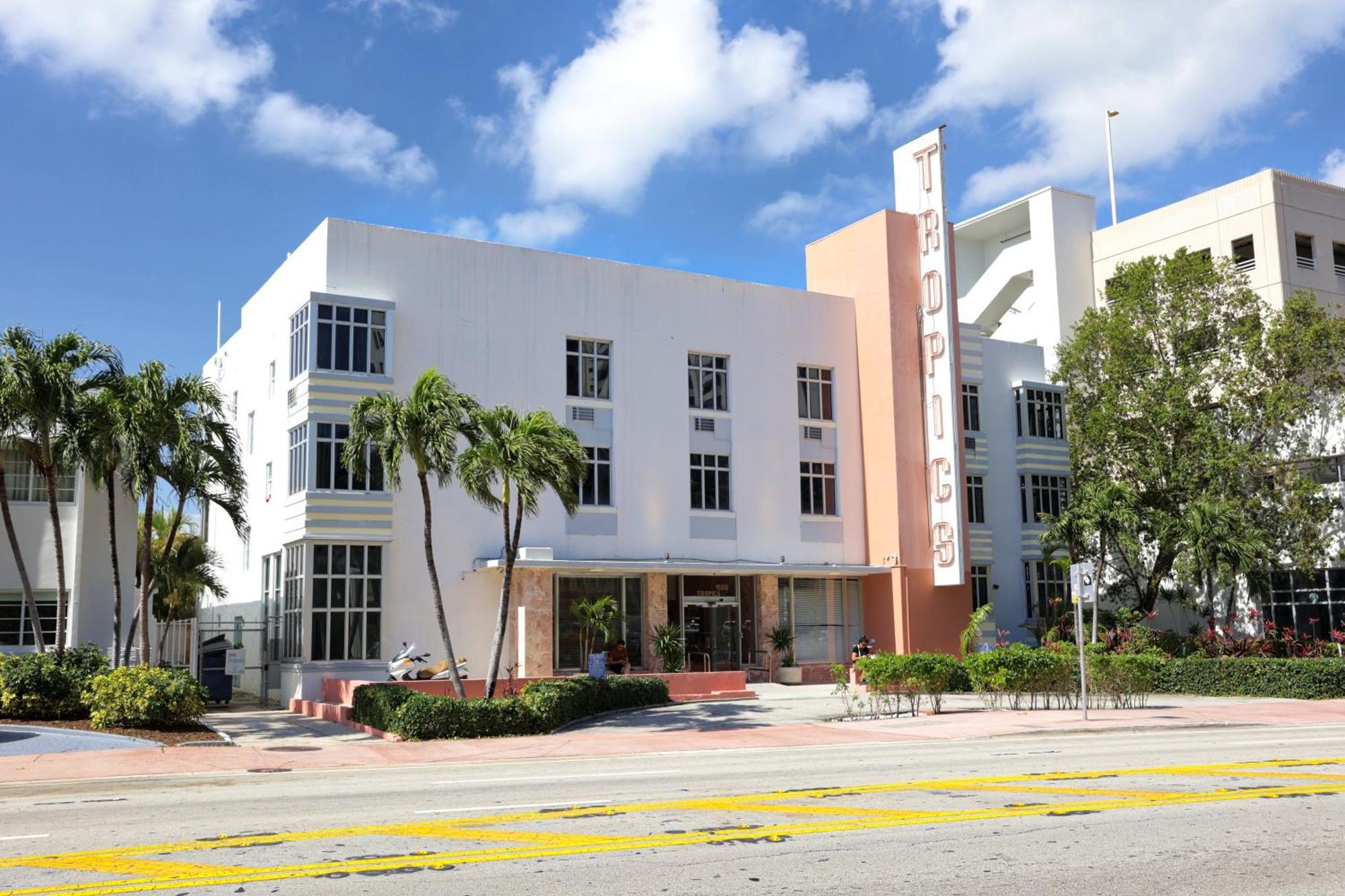 Tropics Miami Aparthotel 3*