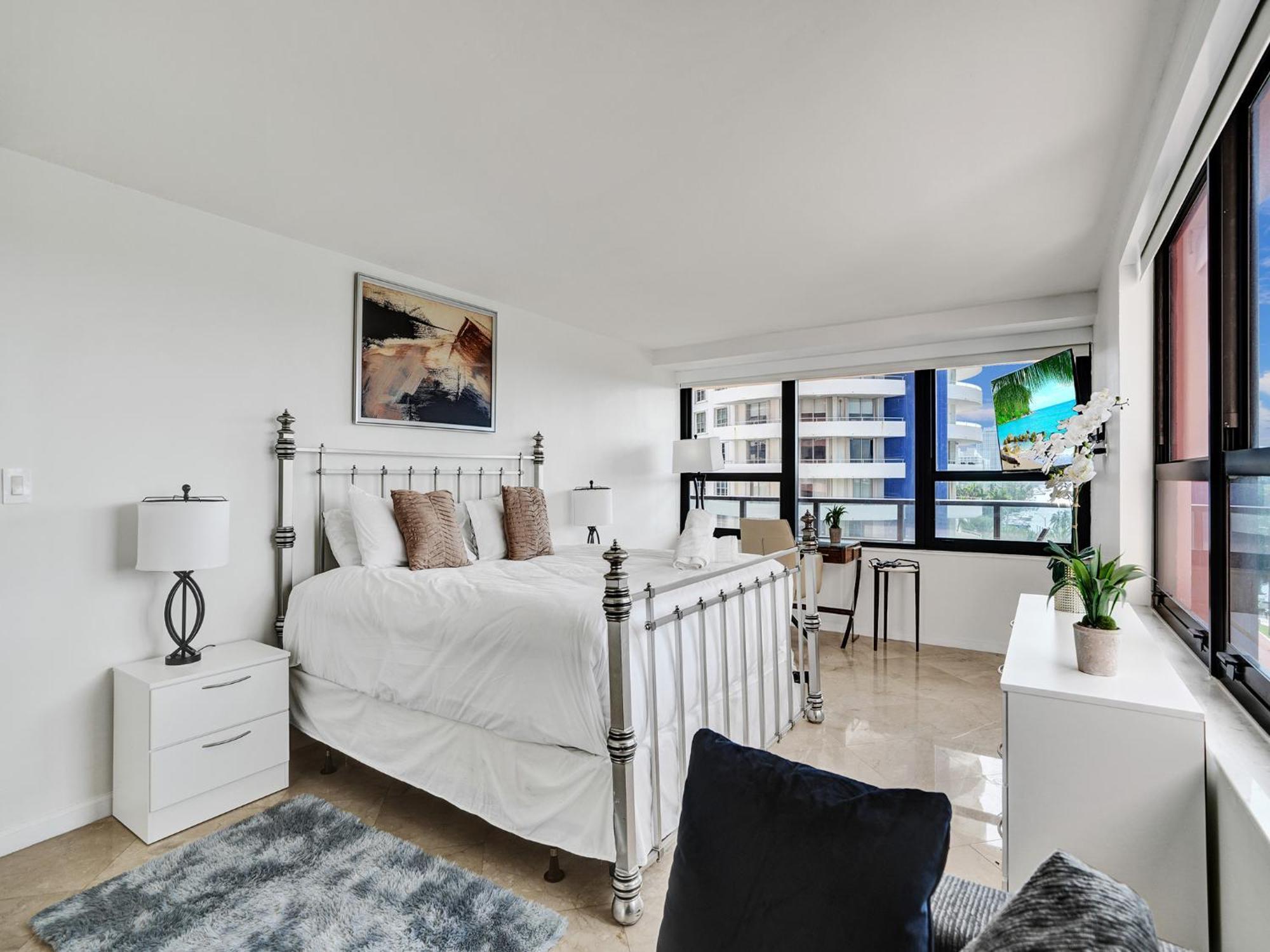 921 Miami Beach