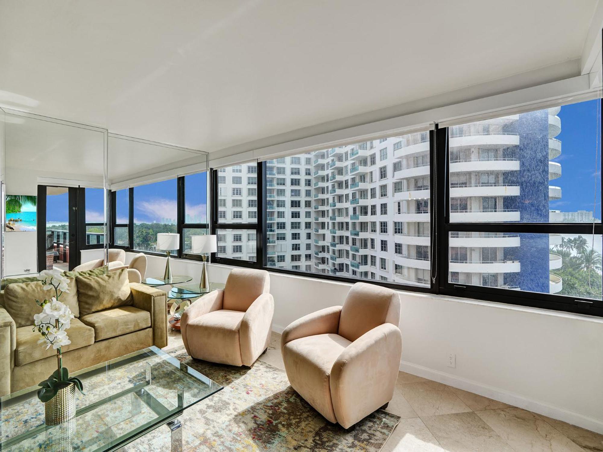 921 Apartment