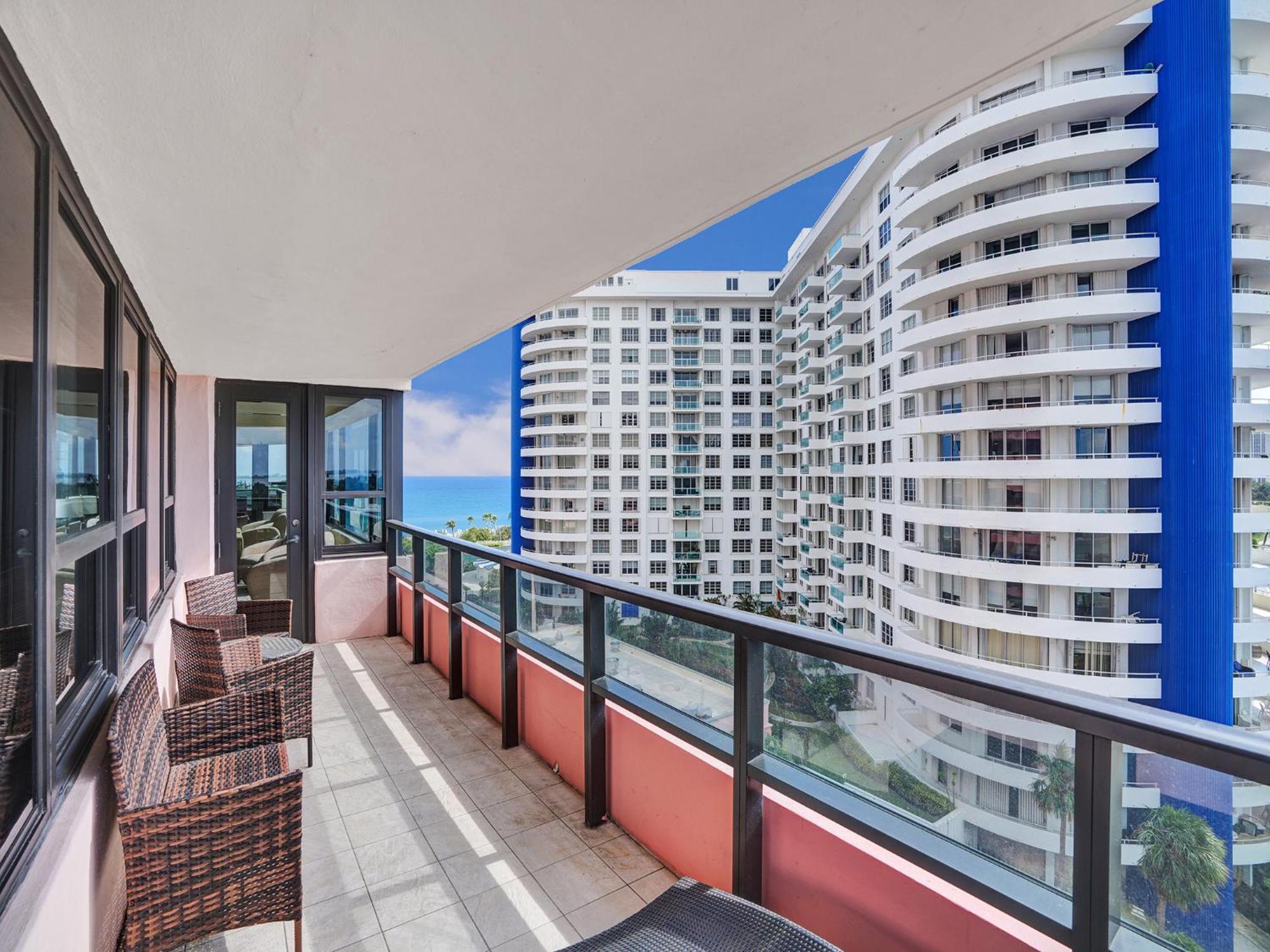 Apartment 921