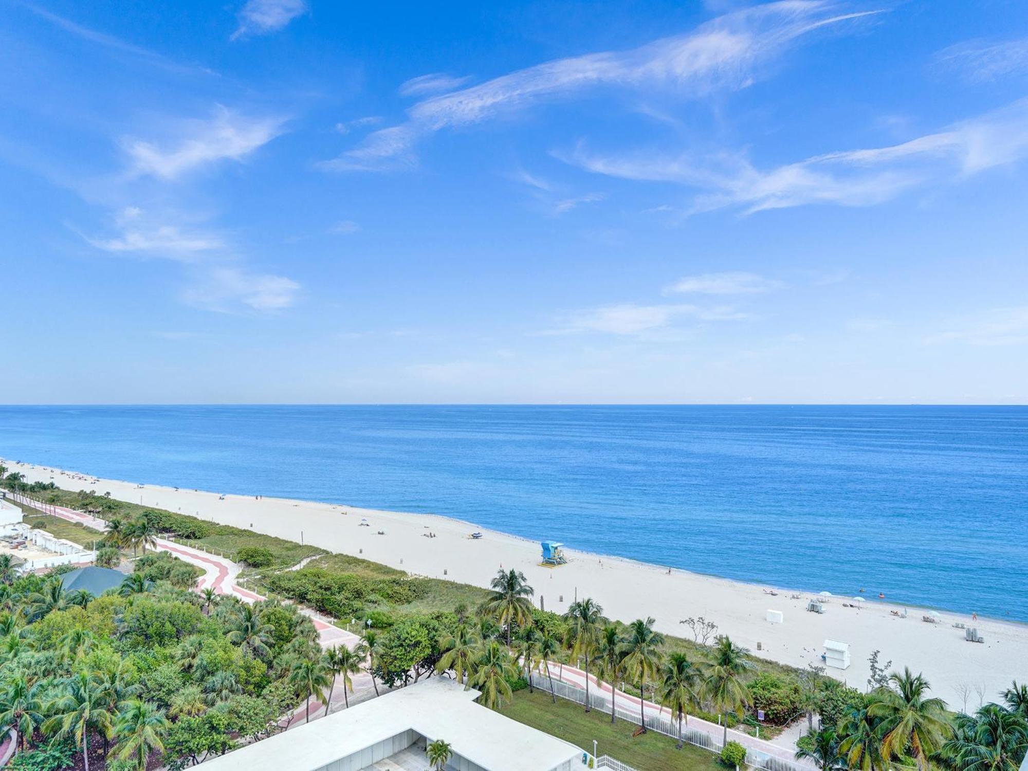 Ocean View Service 1504 Apartment