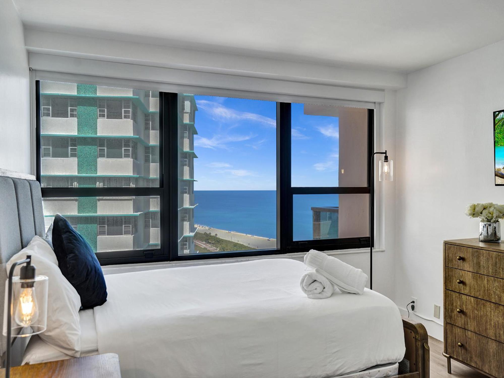 Apartment Ocean View Service 1504 Miami Beach