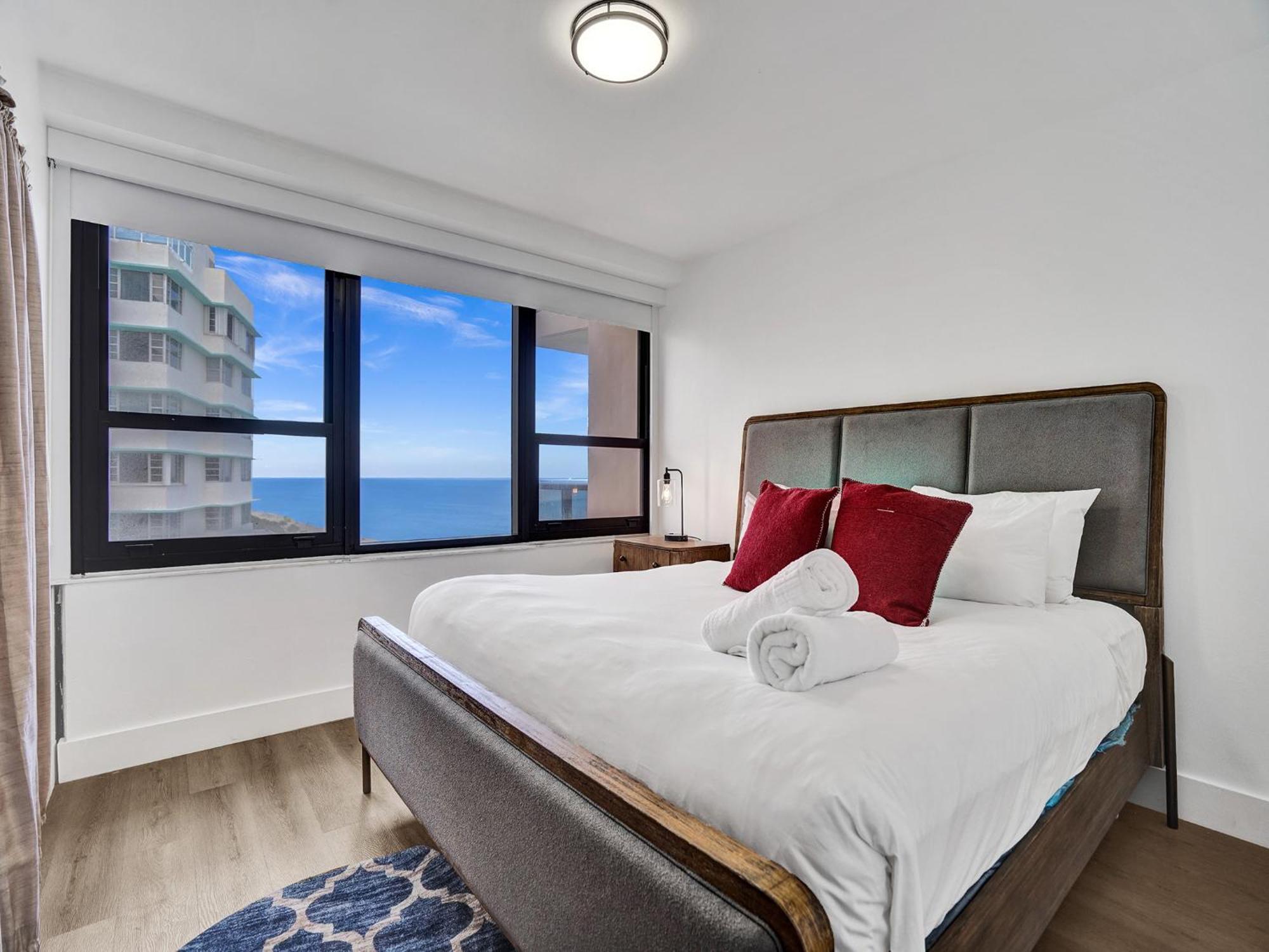 Ocean View Service 1504 Apartment Miami Beach