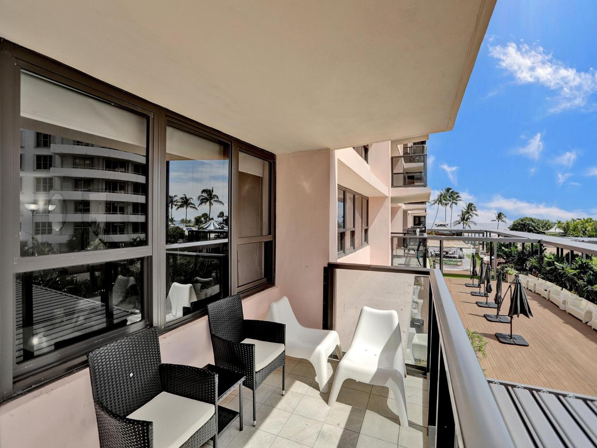 Ocean View W Service 411 *
