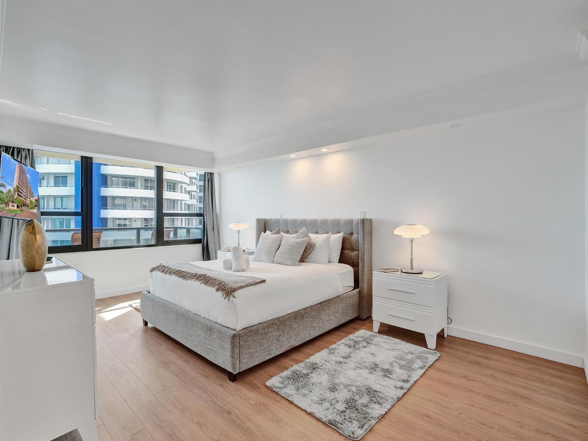 Apartment Spacious Ocean View Service 803 Miami Beach