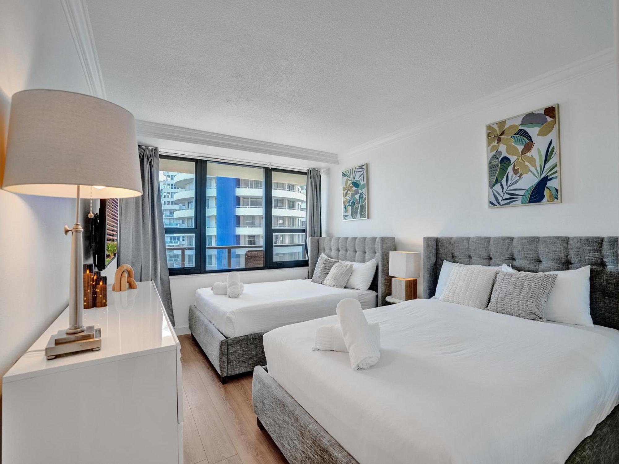Spacious Ocean View Service 803 Apartment *