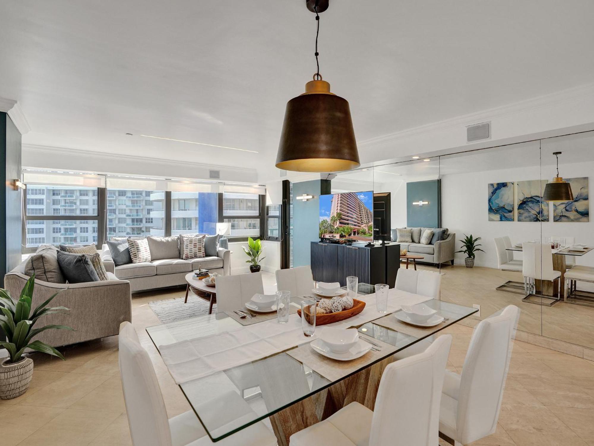 Spacious Ocean View Service 803 Miami Beach