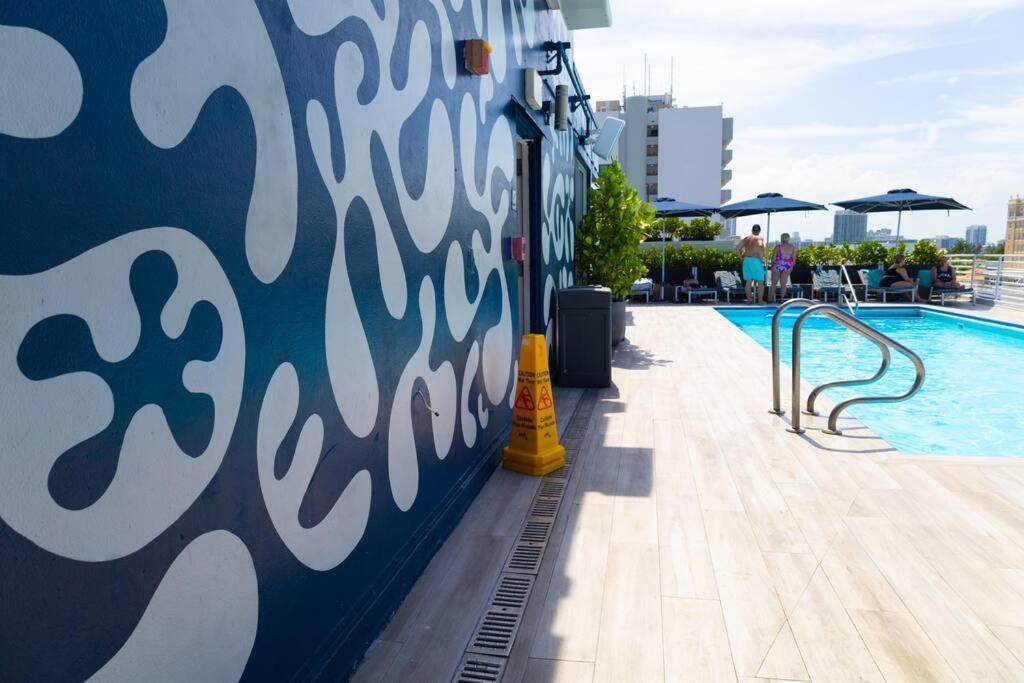 Apartment 1-bed With Rooftop Pool Ocean Dr By The B207 *