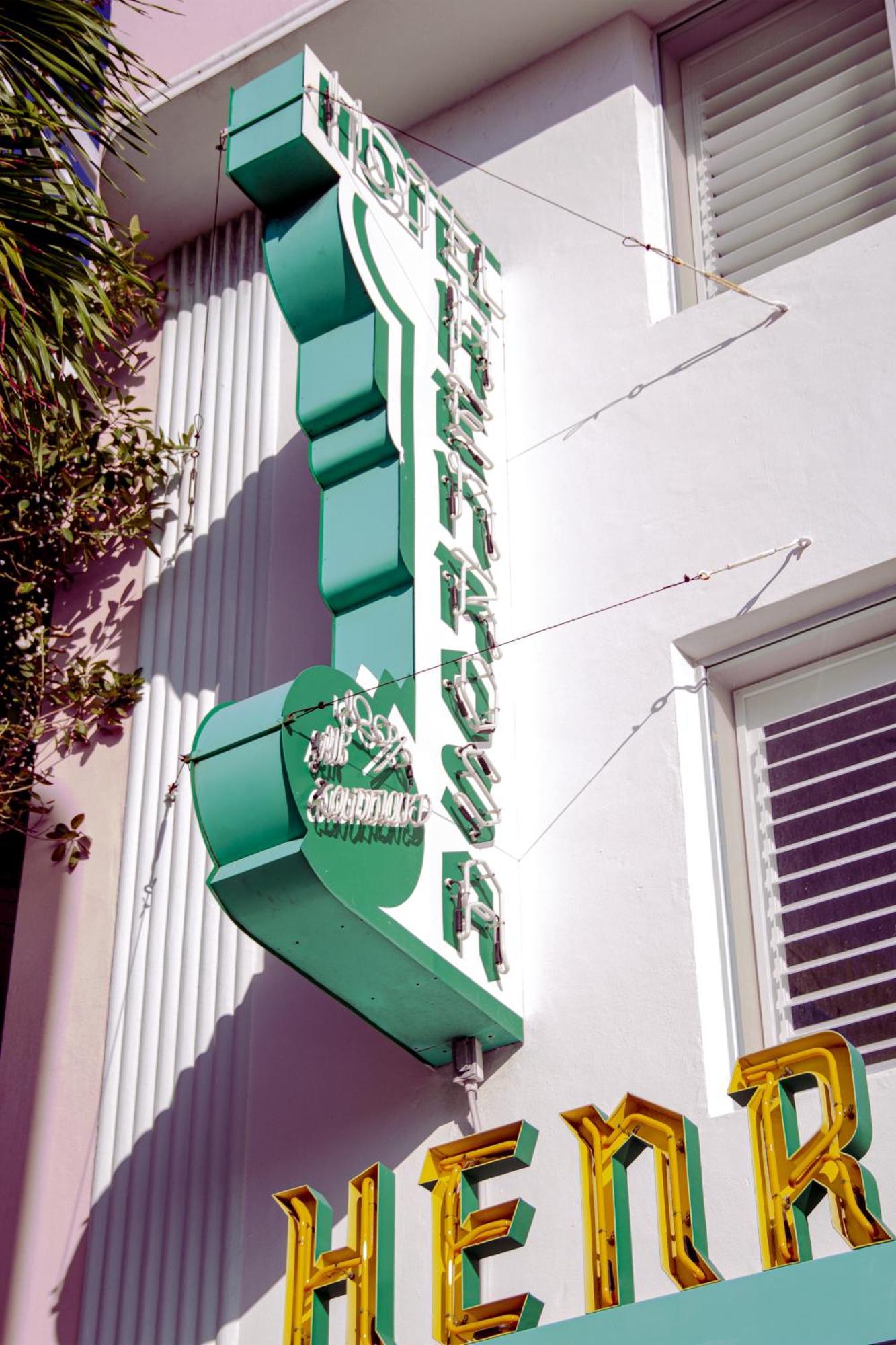 Henrosa Miami Beach