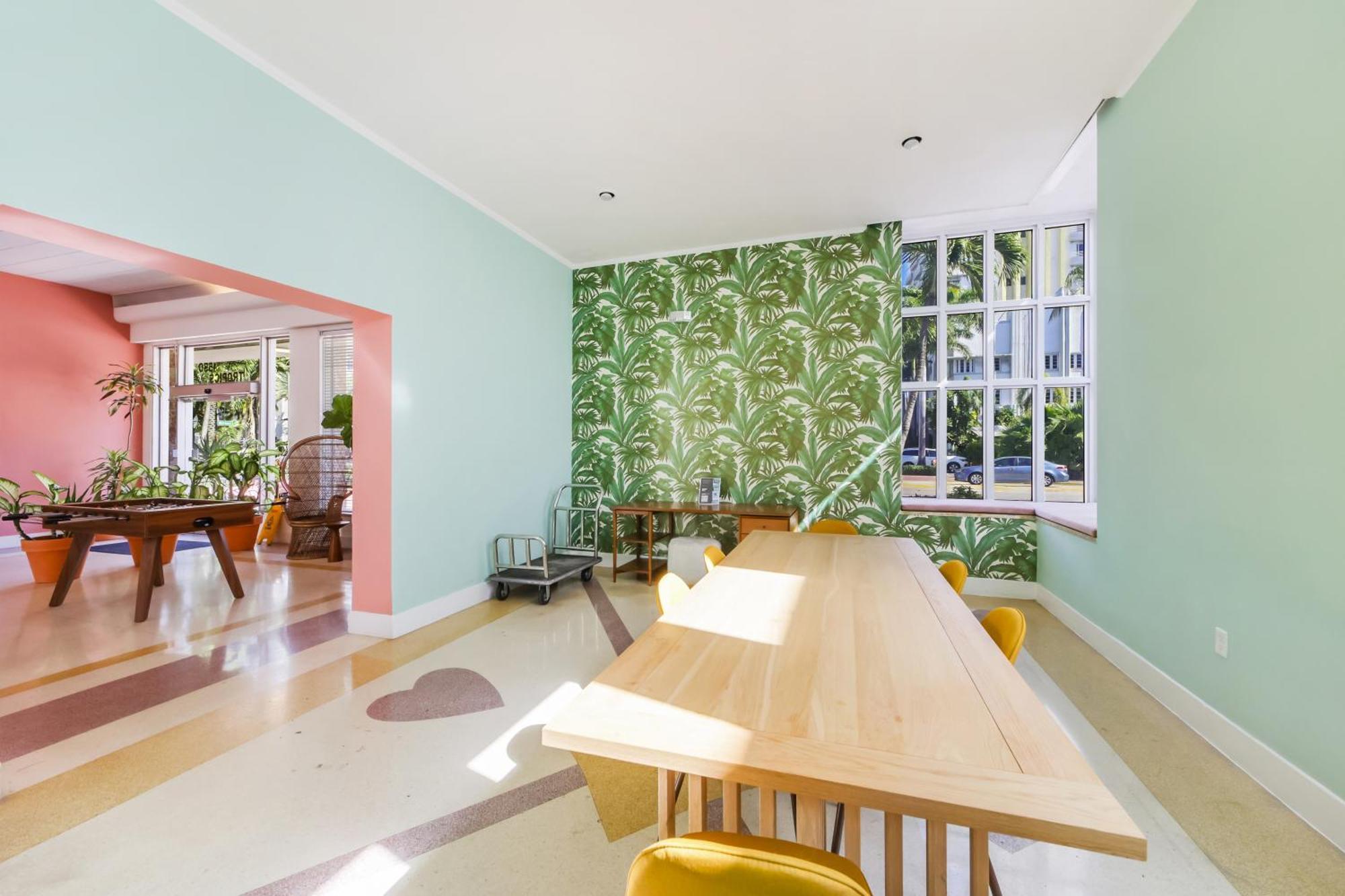Aparthotel Tropics Miami
