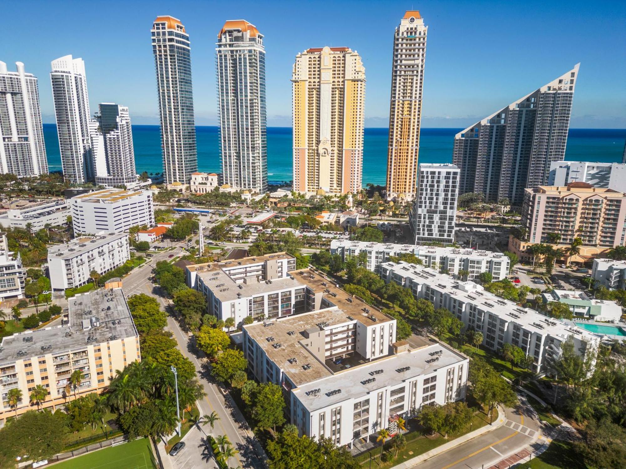 Apartment Walk To The At Sunny Isles Miami Beach