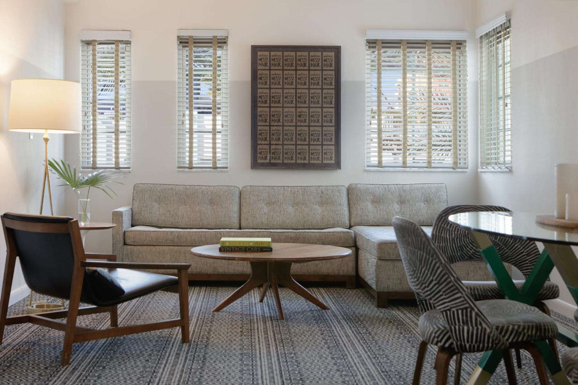 Resort Kimpton Surfcomber By Ihg Miami Beach