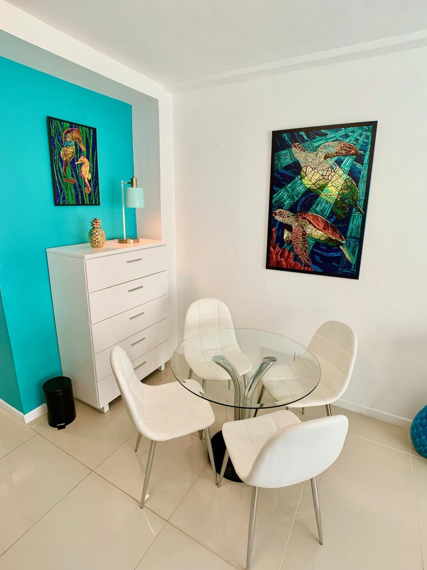 Directly On The With Pool & Ocean View Miami Beach