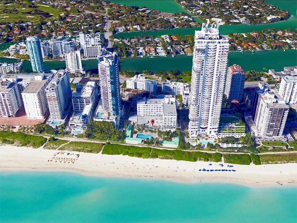 Apartment Directly On The With Pool & Ocean View