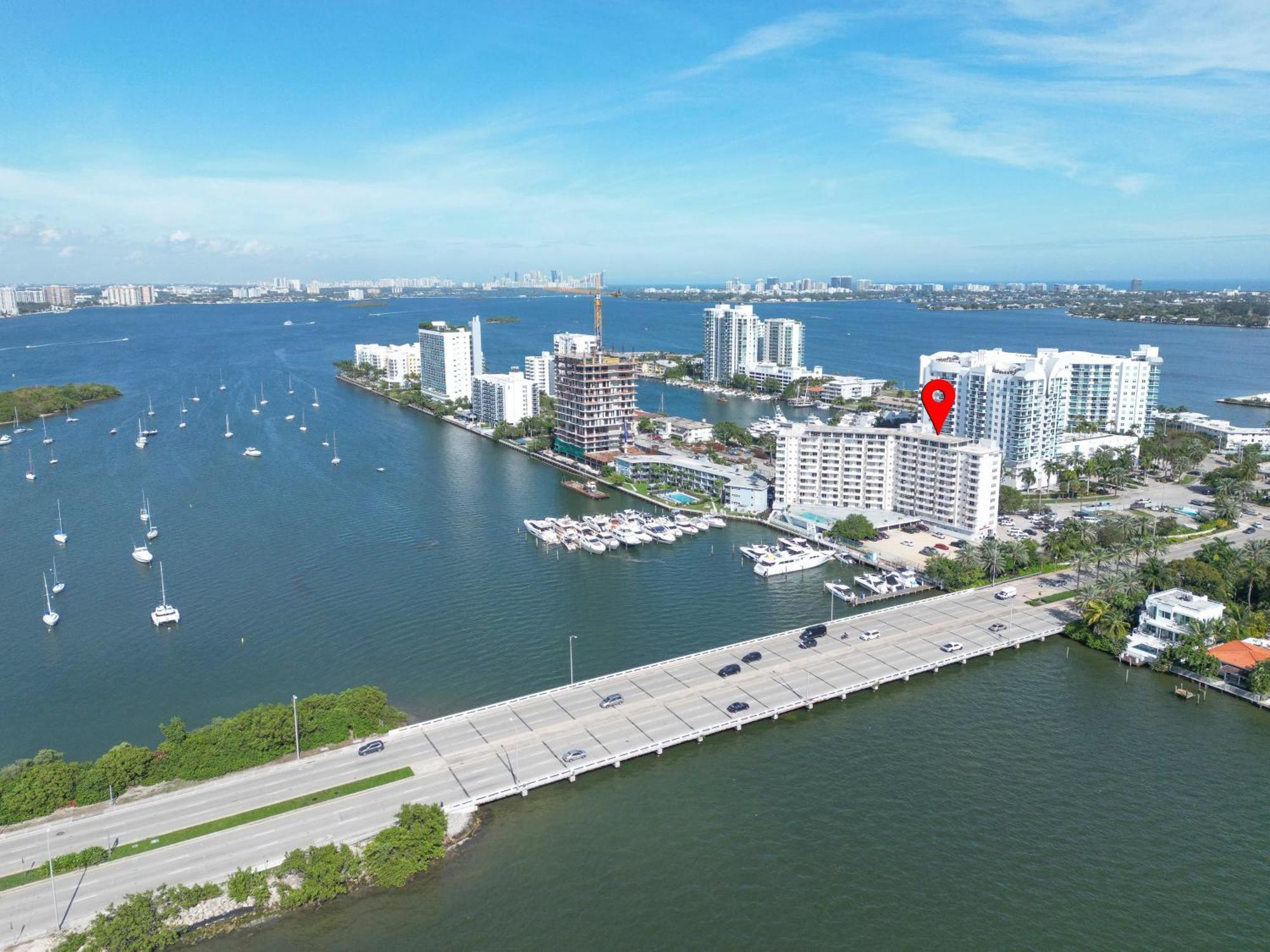 Vista Mar: Bay Views Close To Miami Attractions Apartment *