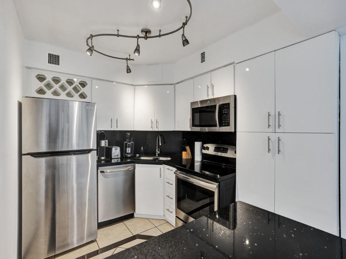 Apartment High Floor Oceanview 1506 *