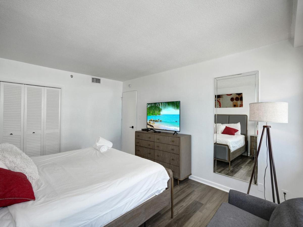 High Floor Oceanview 1506 Miami Beach