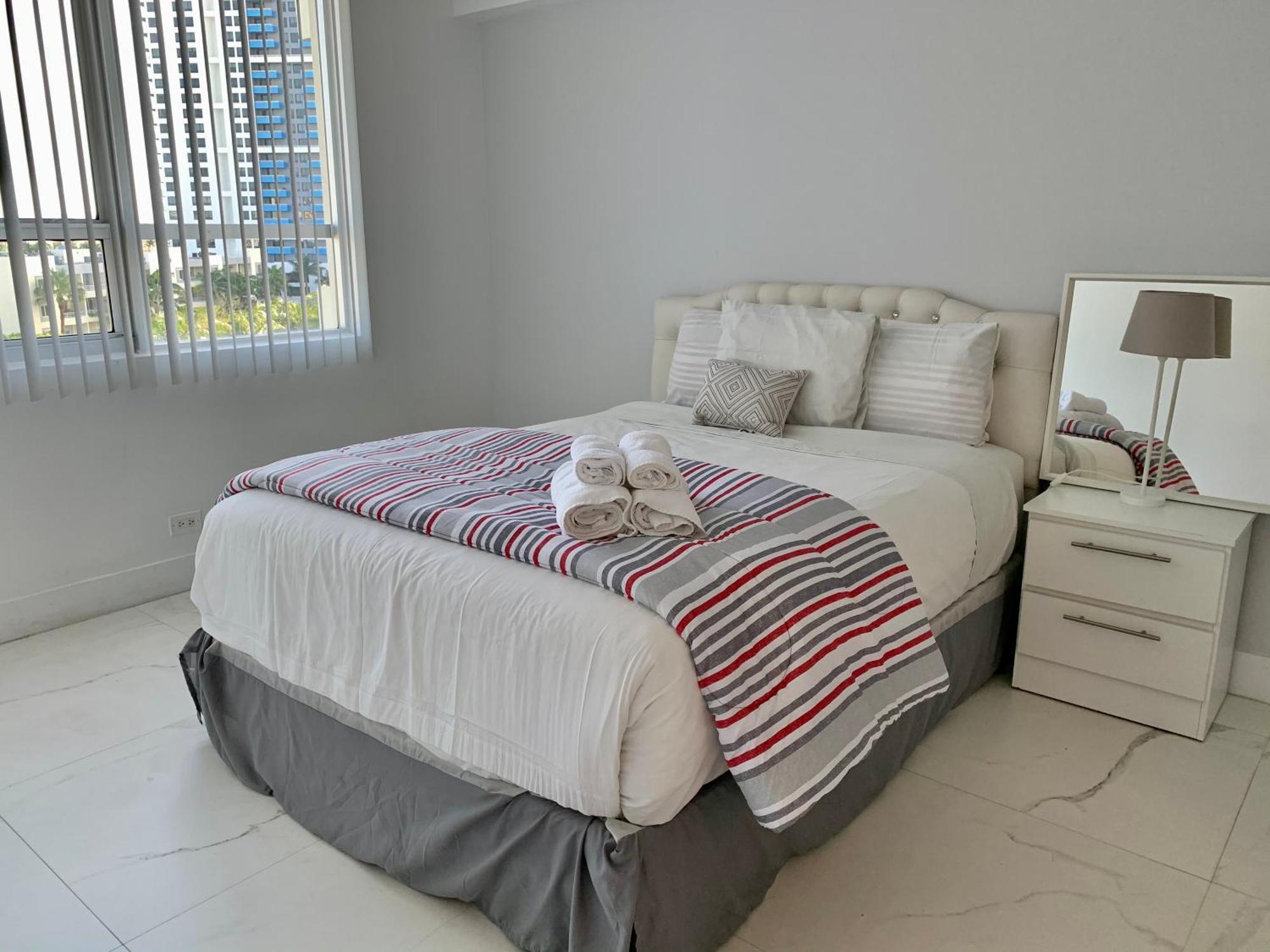 Modern One Bedroom Apartment Miami Beach