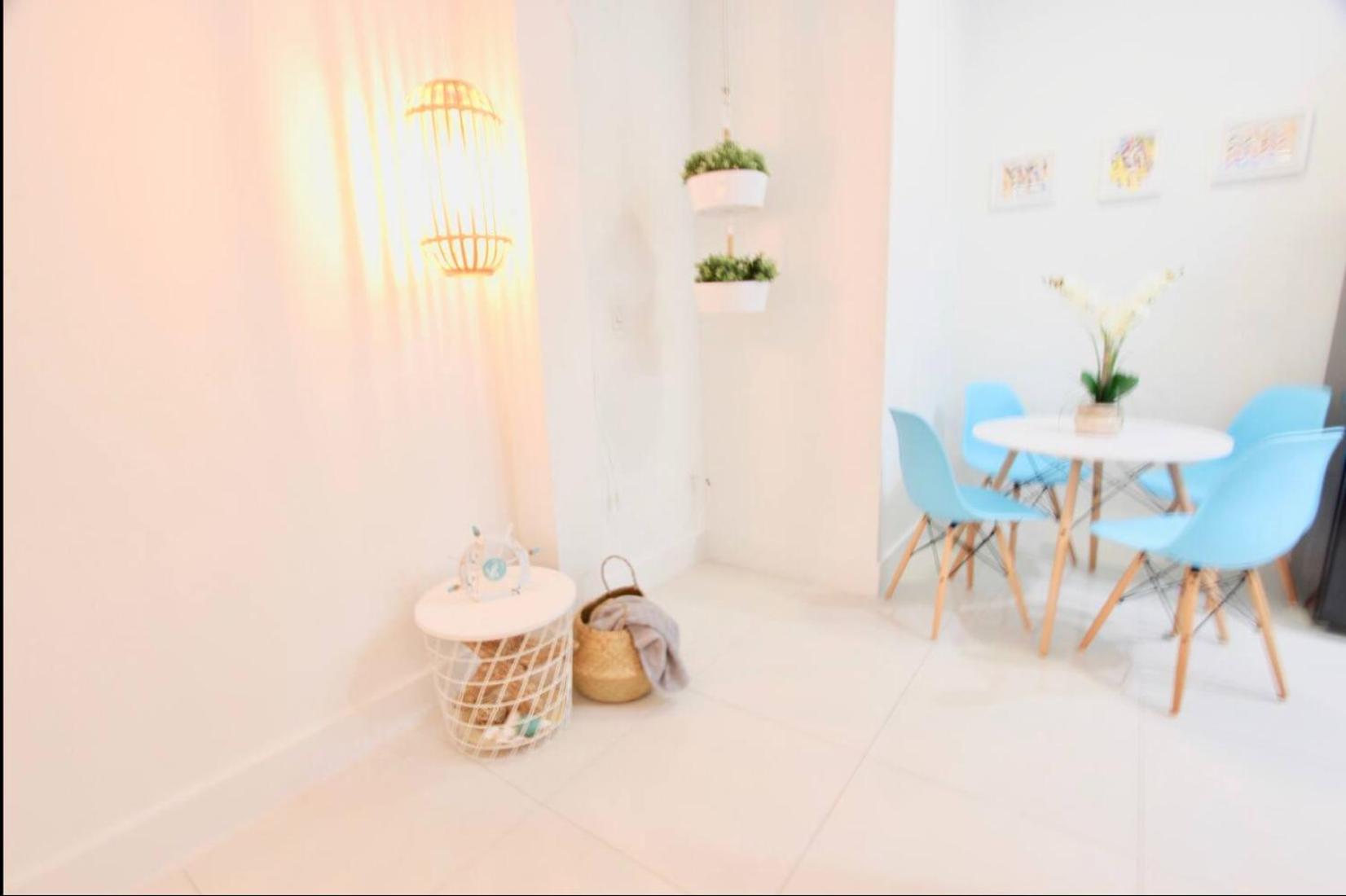 Modern Ocean Cave Steps From The Share Save Apartment