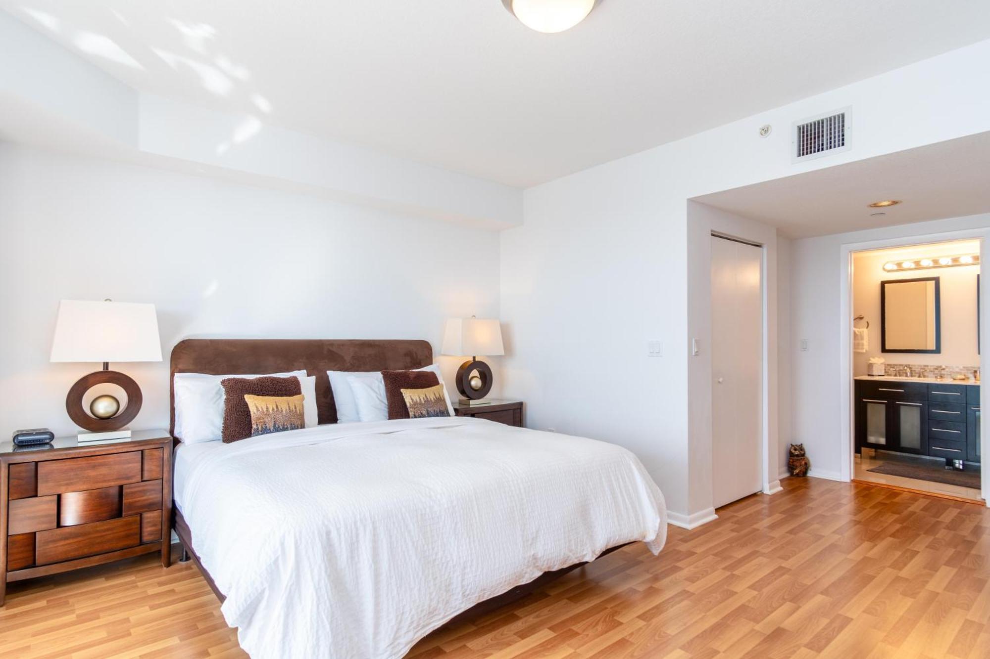Golden Bay 85 Apartment Miami Beach