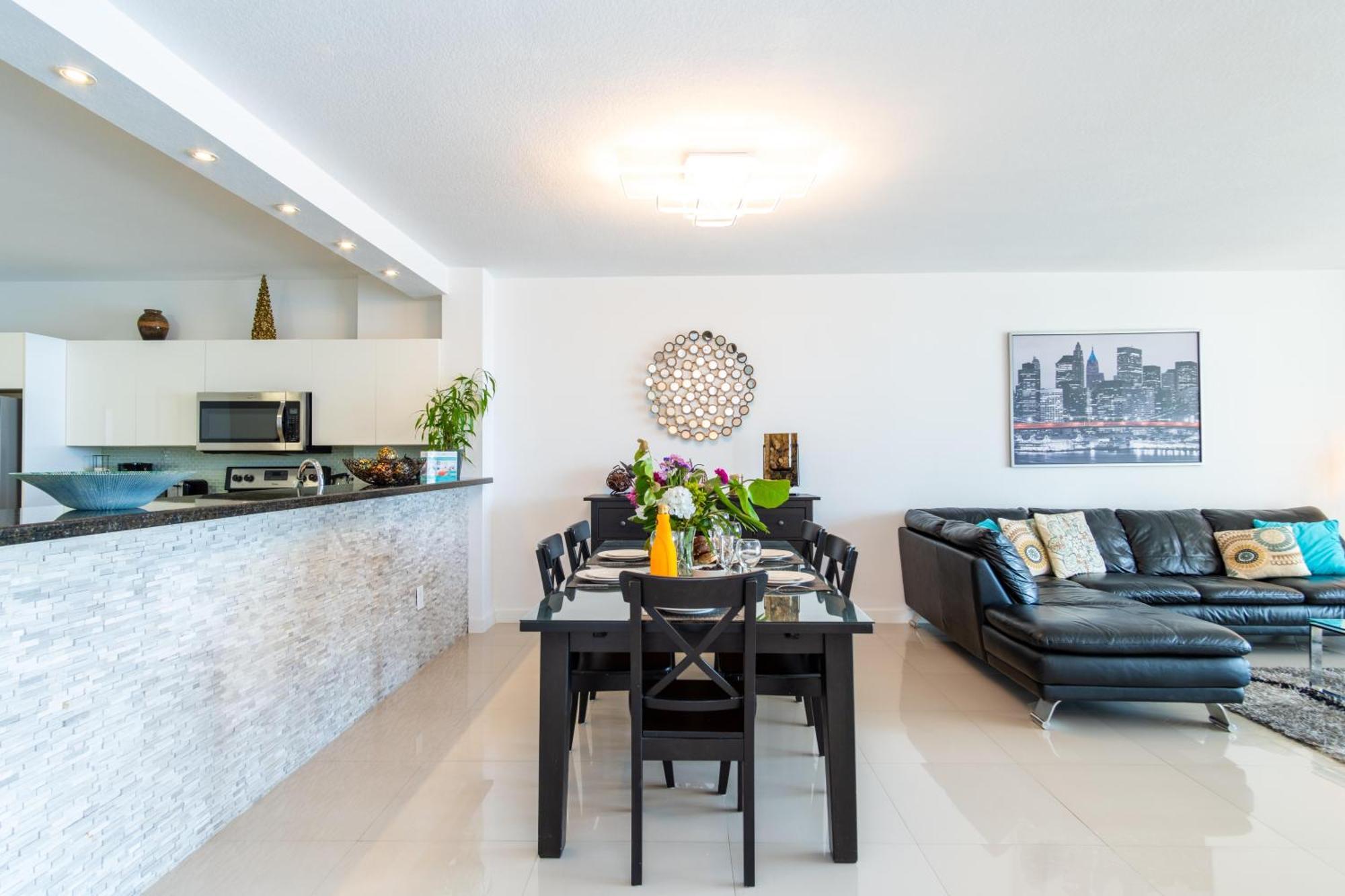 Golden Bay 85 Apartment