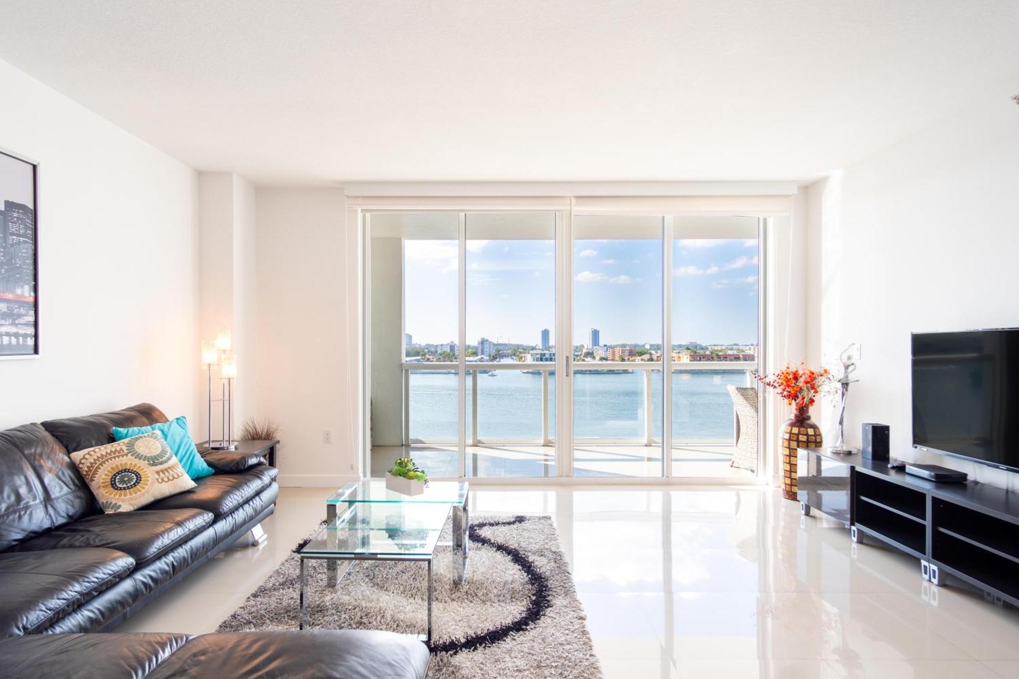 Apartment Golden Bay 85 *