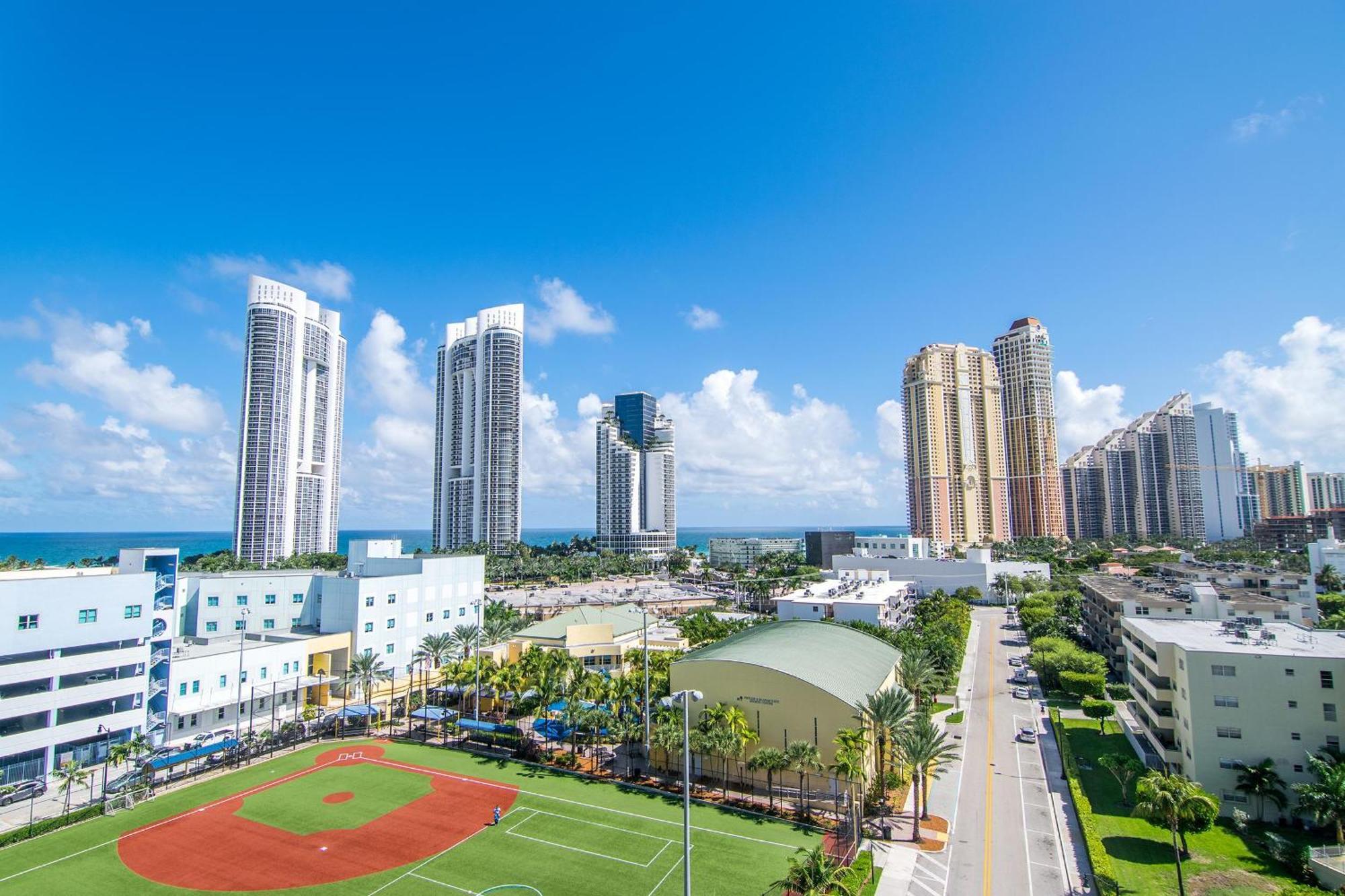 Marina Bay 113 * Miami Beach