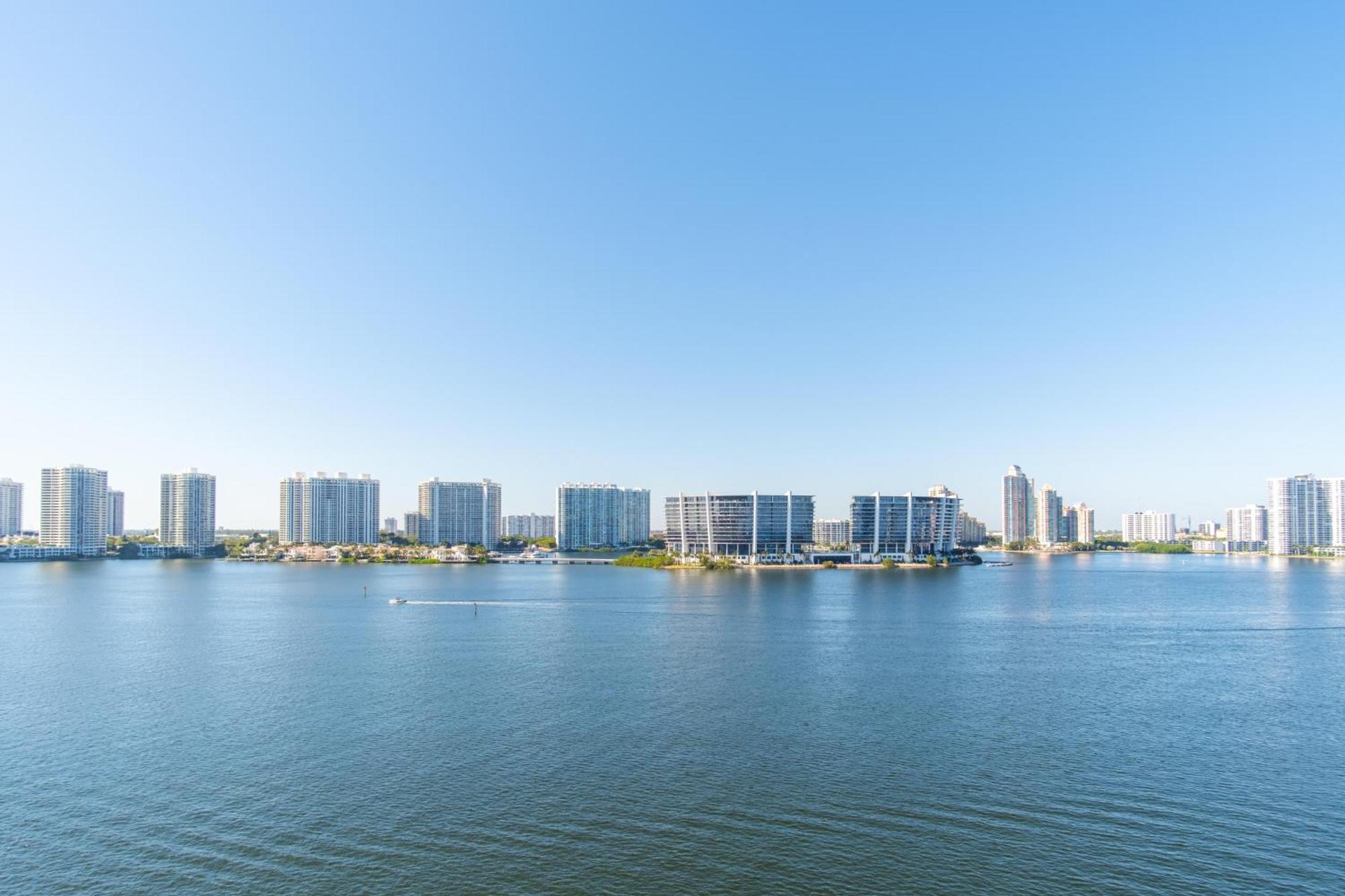 Marina Bay 113 Apartment Miami Beach
