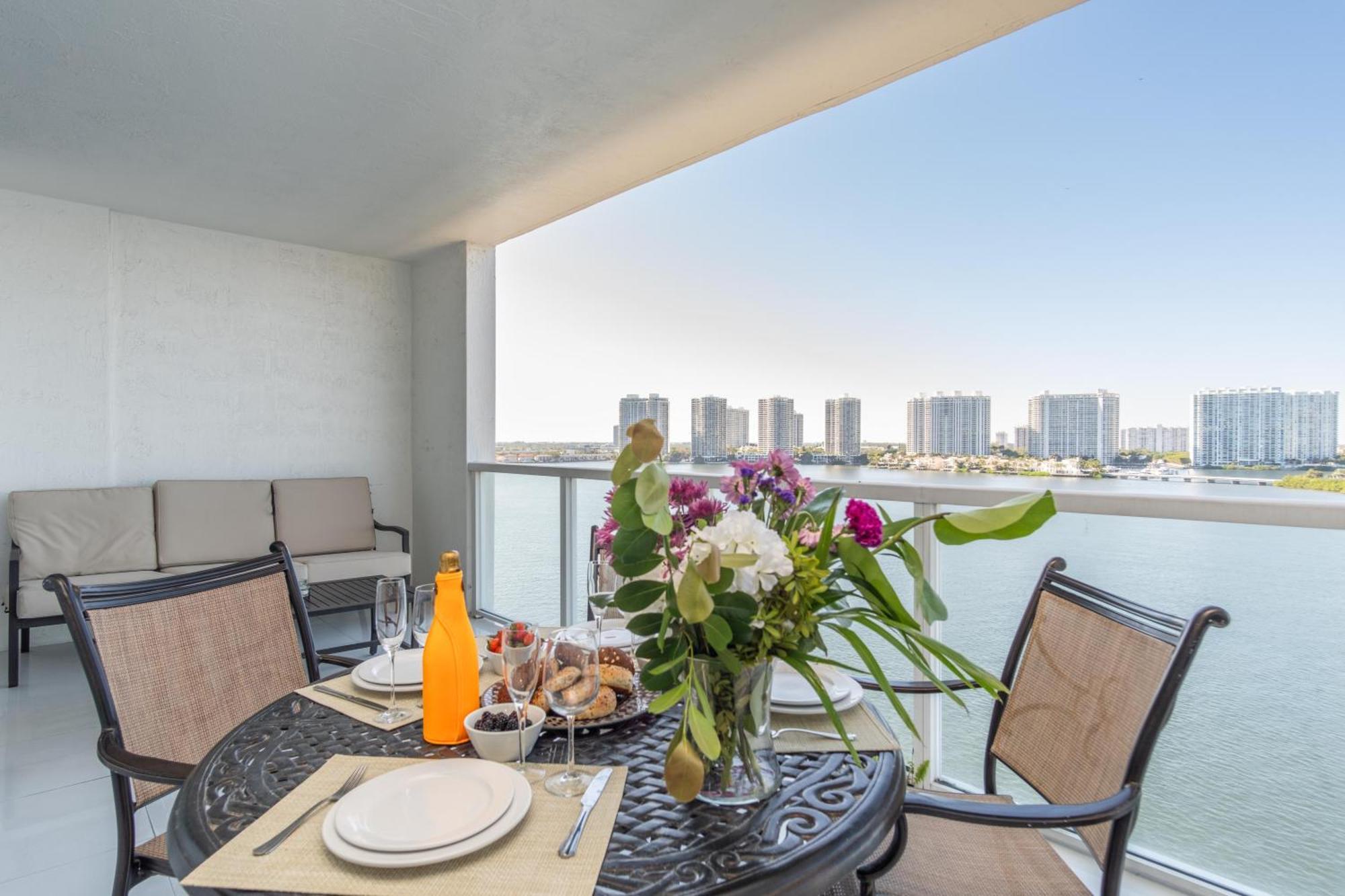 Marina Bay 113 Apartment