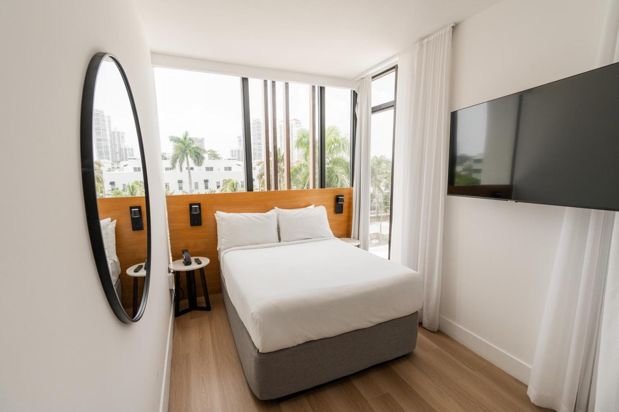 Hotel Upsun & Social Club Miami Beach