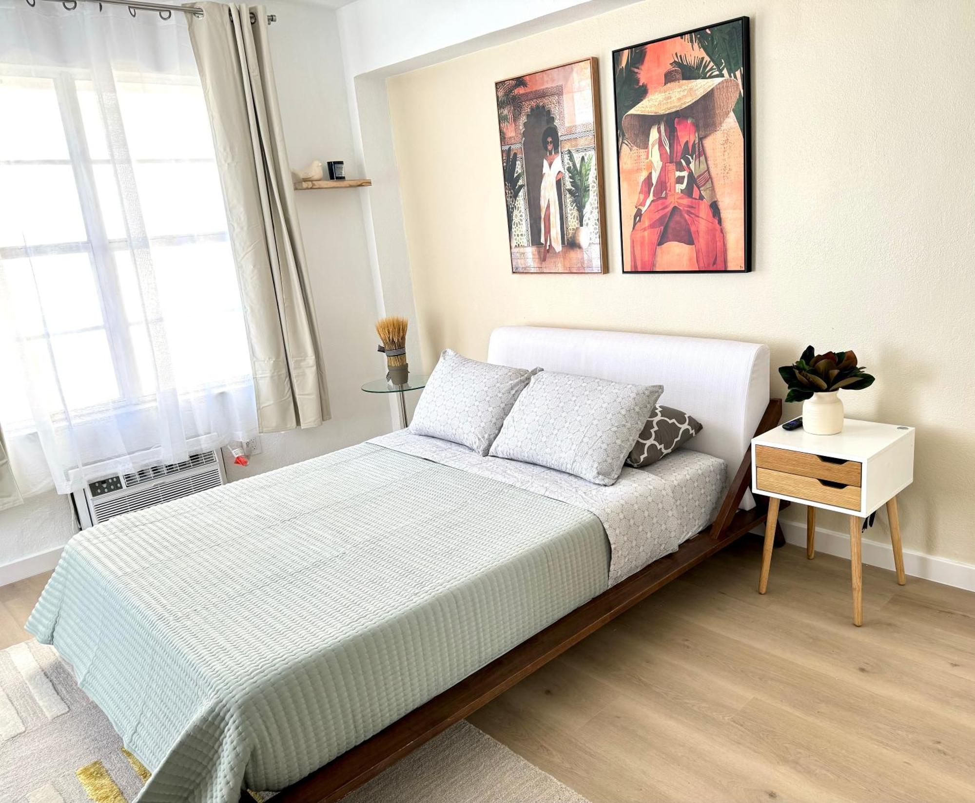 Apartment High-end Remodeled Apartment, On The