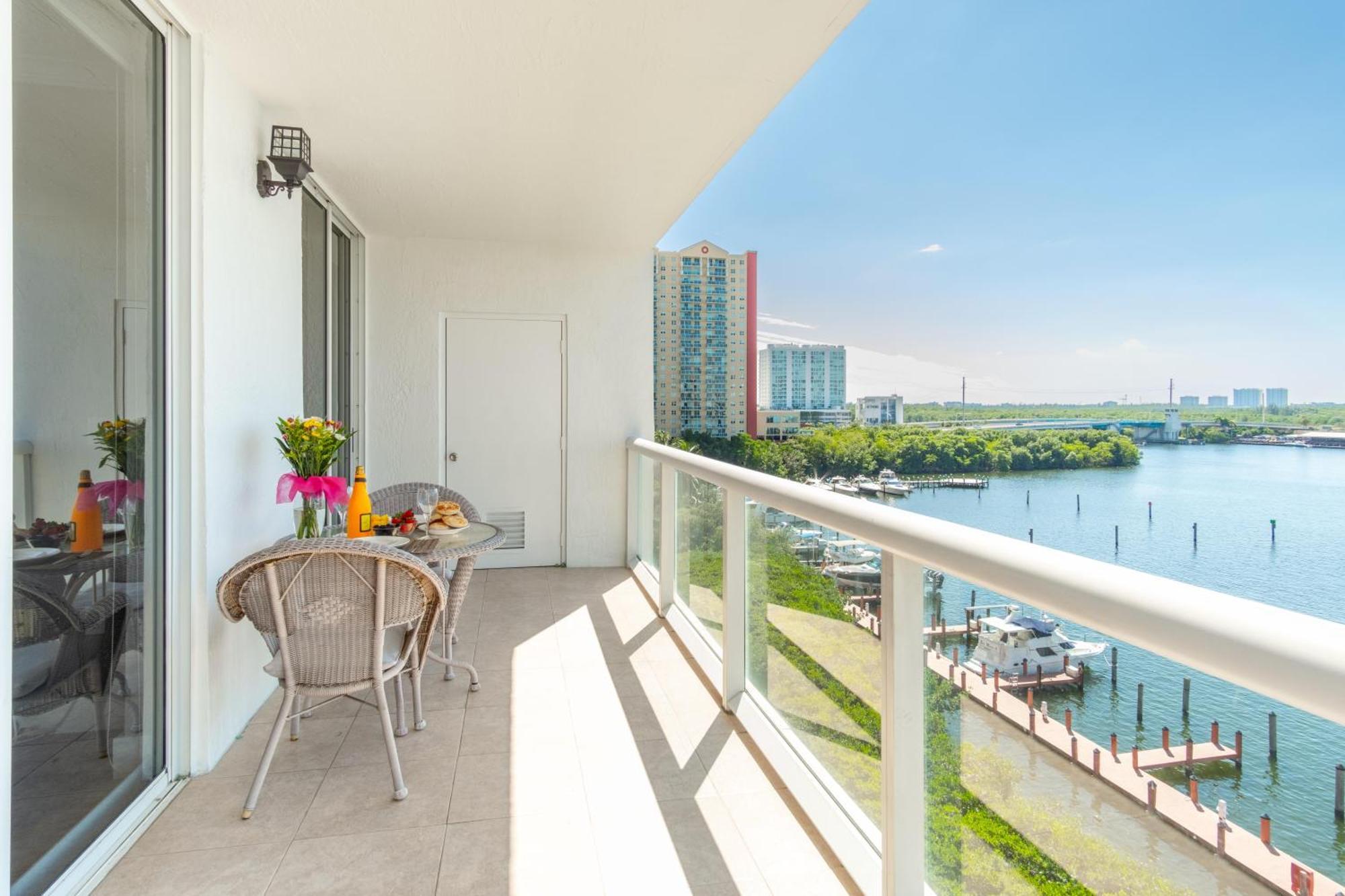 Golden Bay 88 Apartment Miami Beach