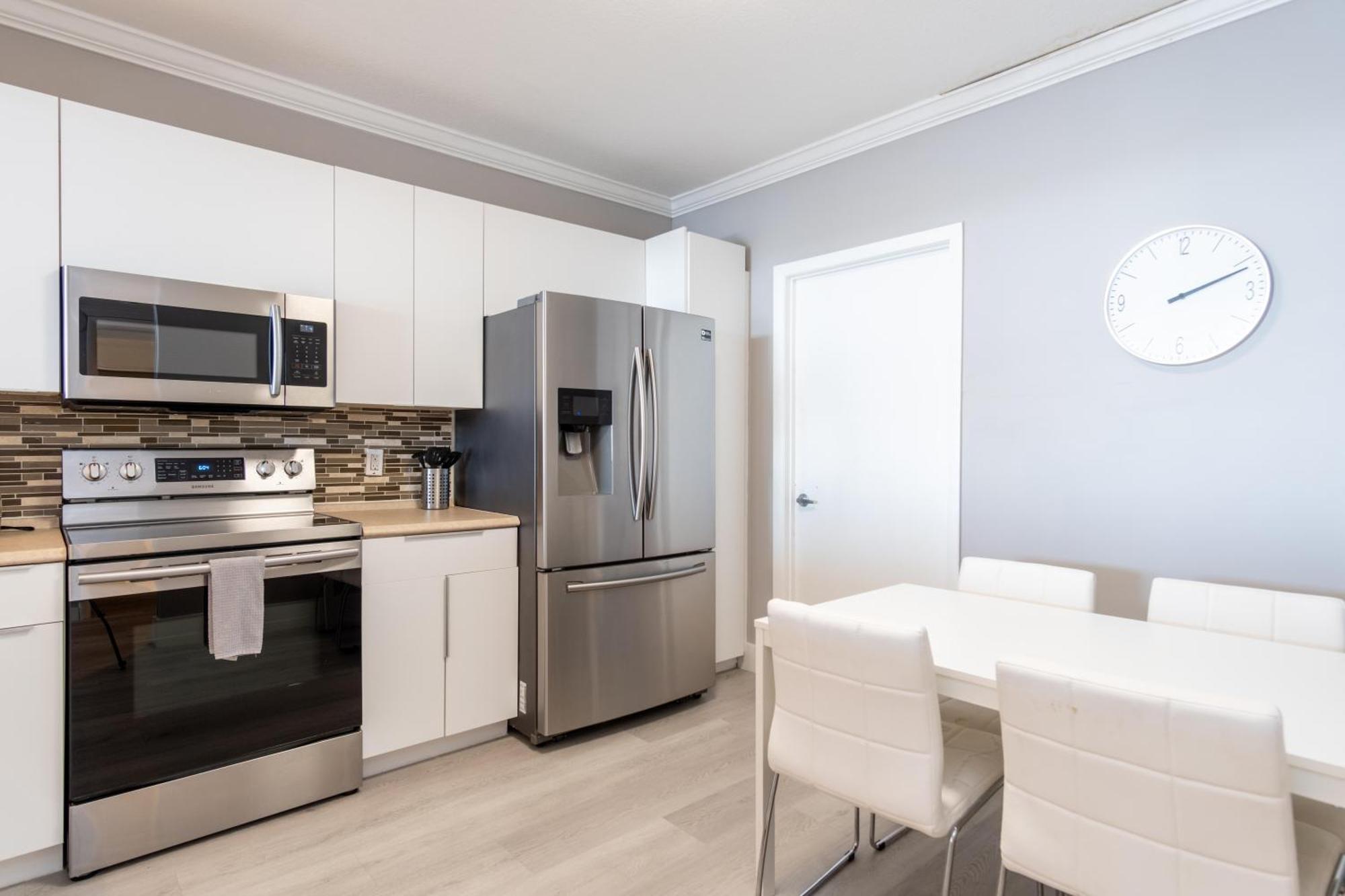 Apartment Golden Bay 88