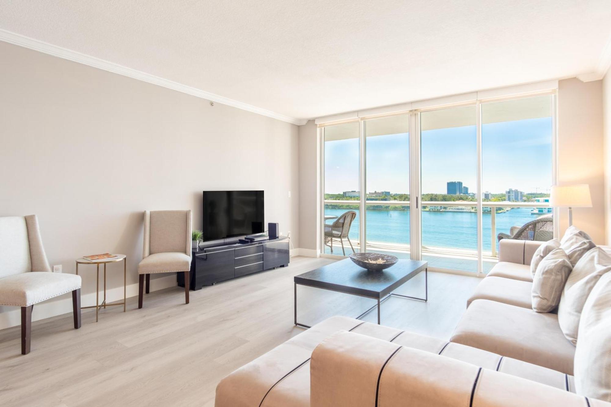 Golden Bay 88 Apartment Miami Beach