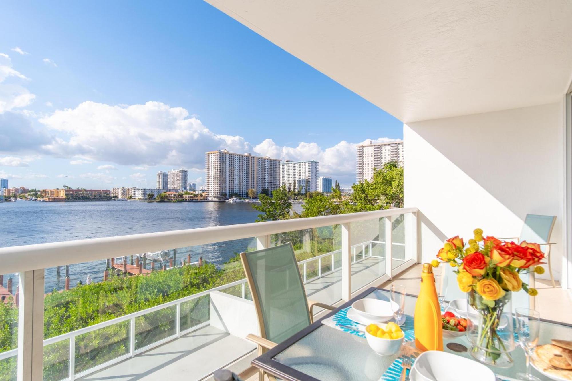 Apartment Golden Bay 48 *