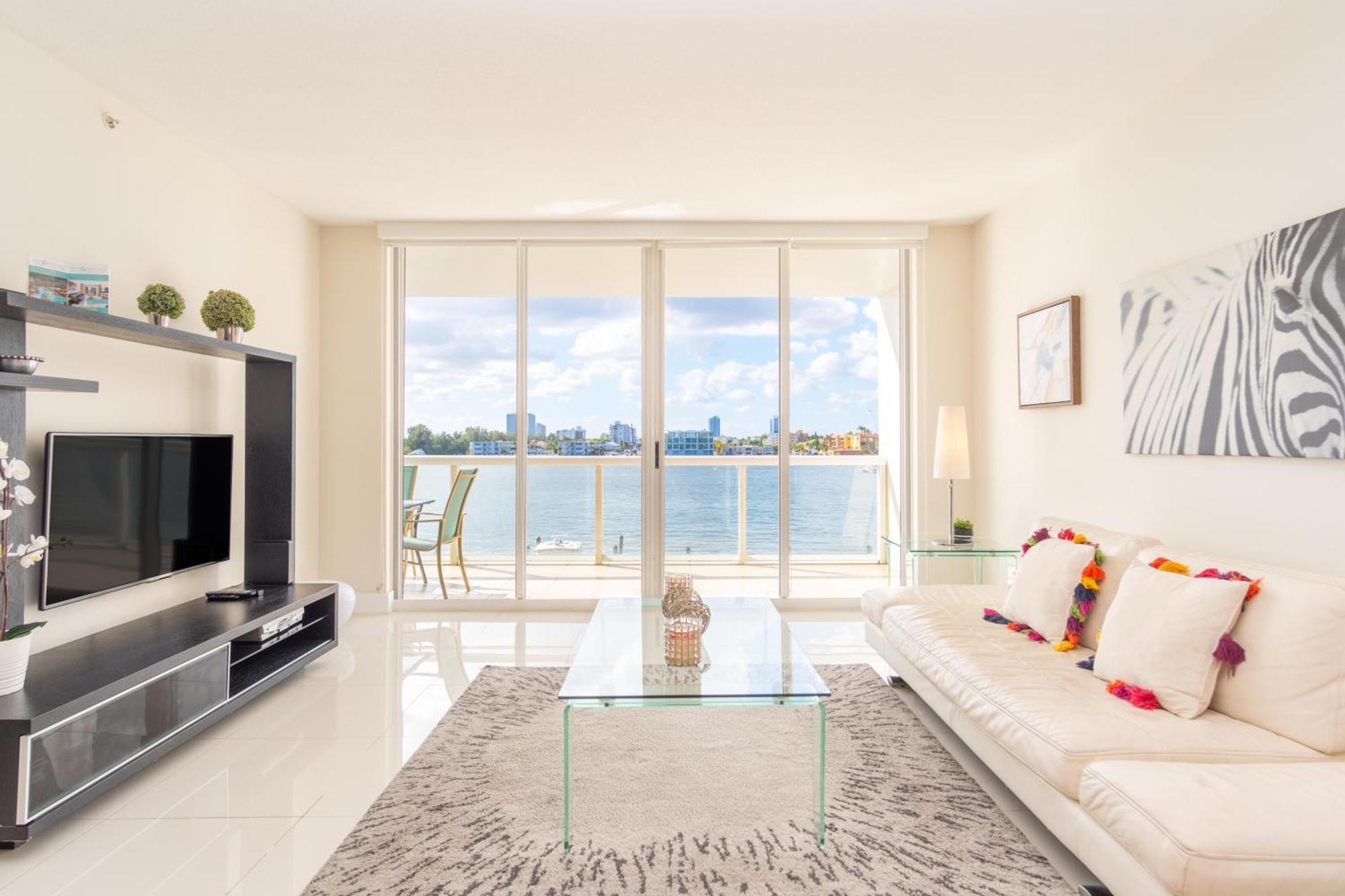 Apartment Golden Bay 48 Miami Beach