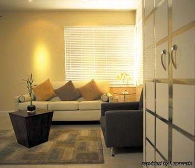 Hilton Vacation Club Crescent On South Miami Hotel 3*