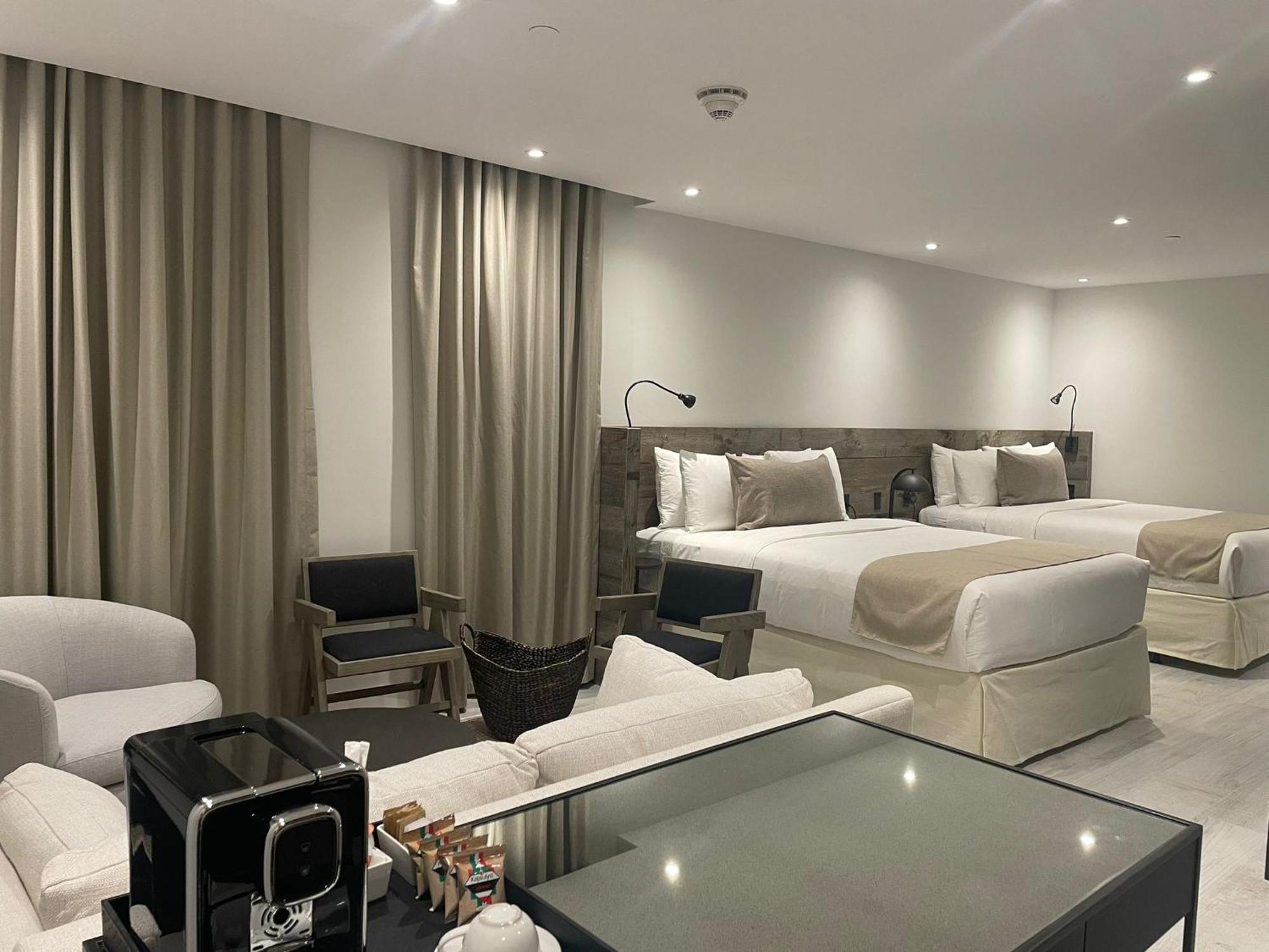 Hotel Nassau South Beach, An