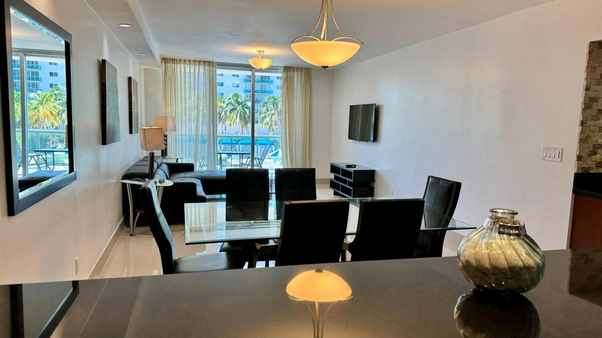 Sunny Isles Apartment *