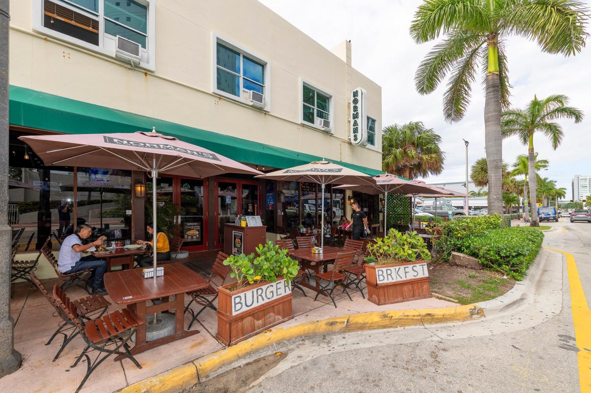 Apartment 6768 Collins Miami Stays Miami Beach
